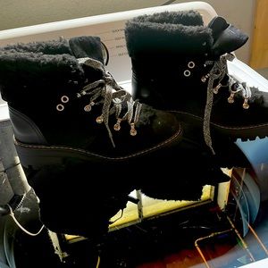 Women fuzzy boots for winter